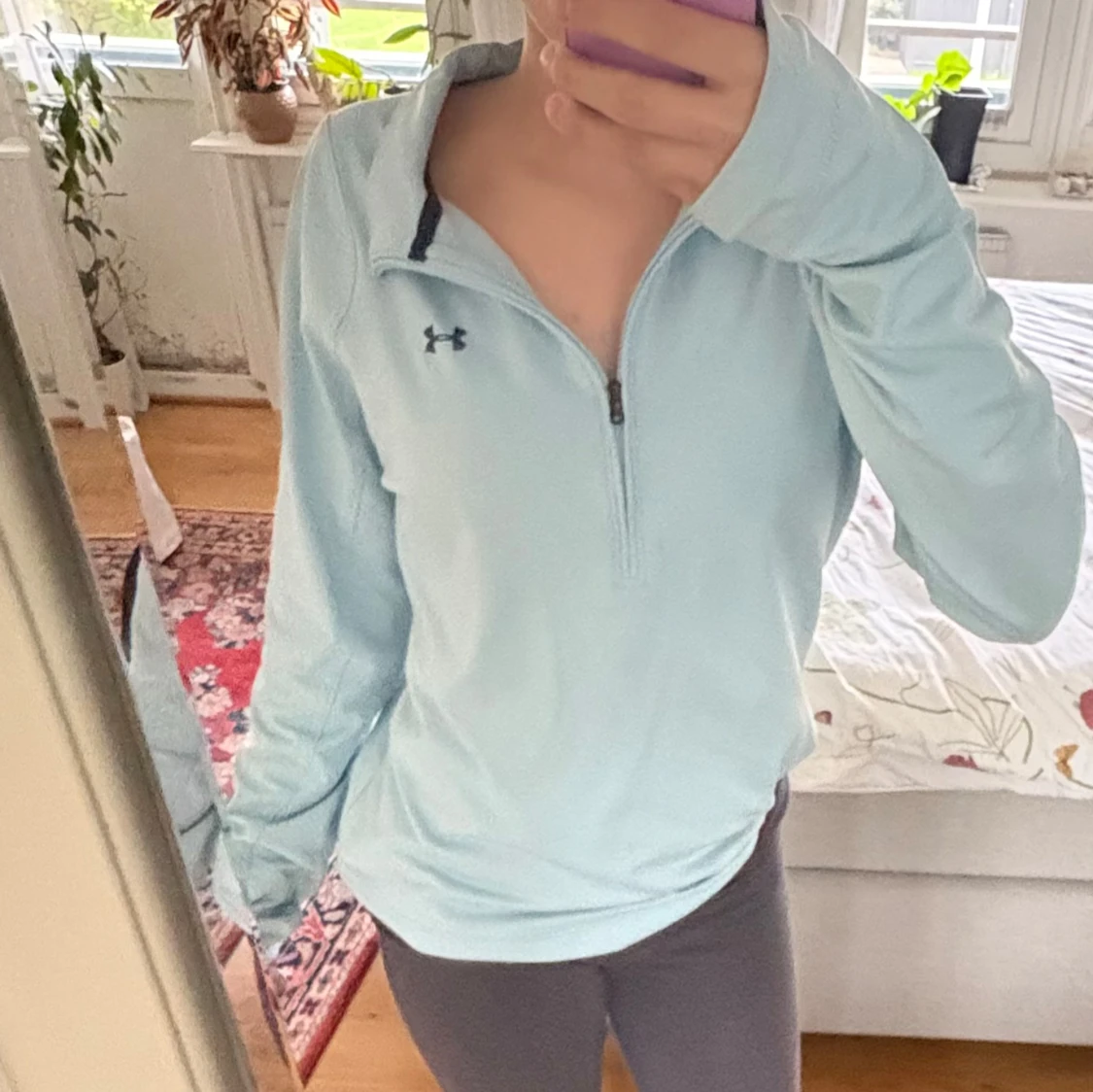 Ljusblå långärmad träningströja från Under Armour - 2