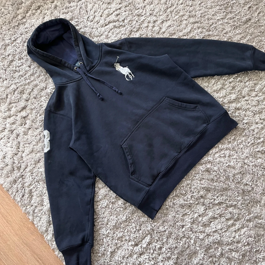 Mörkblå hoodie från Polo Ralph Lauren
