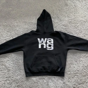 Alexander Wang Hoodie - Mycket skön. Mjukt och tjockt bomulls material. Oversized passform. 