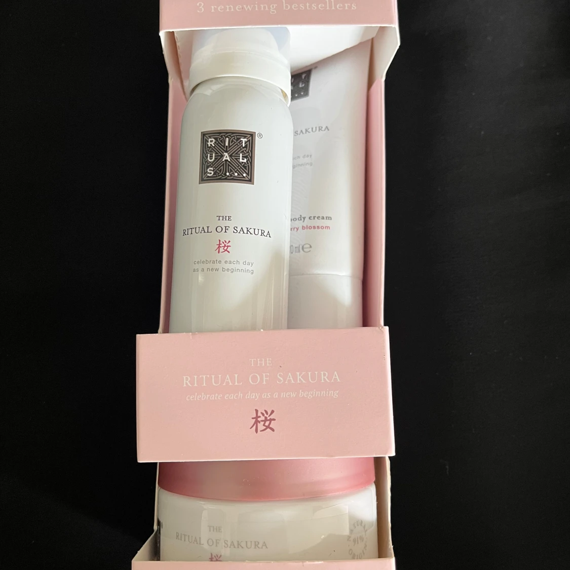 The Ritual of Sakura set