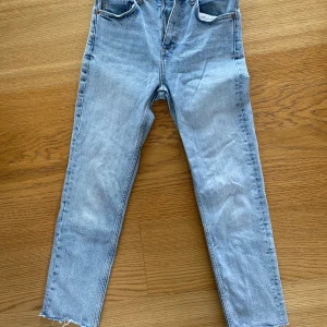 Zara jeans - Croppade jeans från zara 
