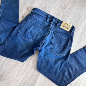 Replay jeans - Replay jeans | Modell Anbass | Super fint skick | Storlek W32 L32. 