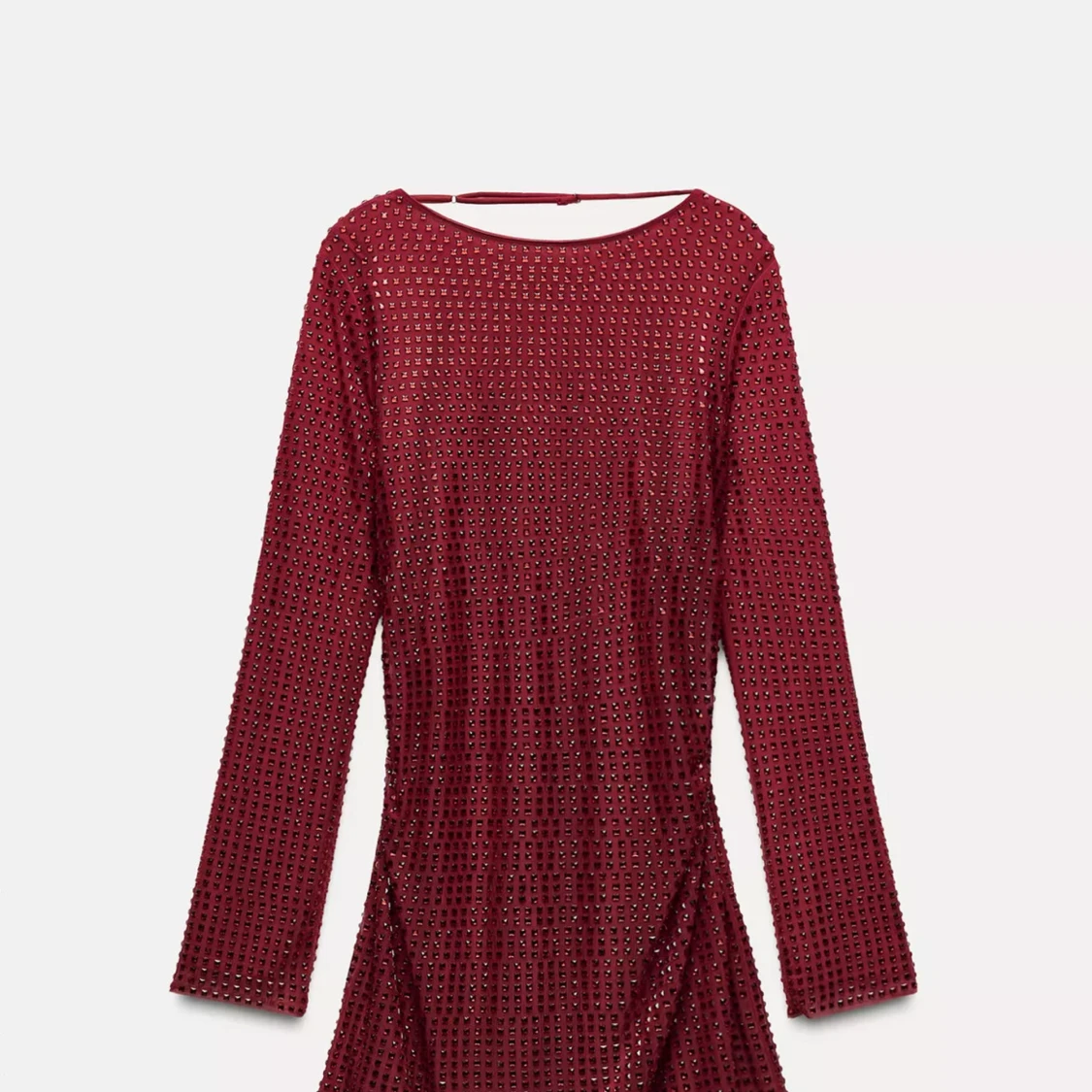 Vinröd glittrig långärmad klänning