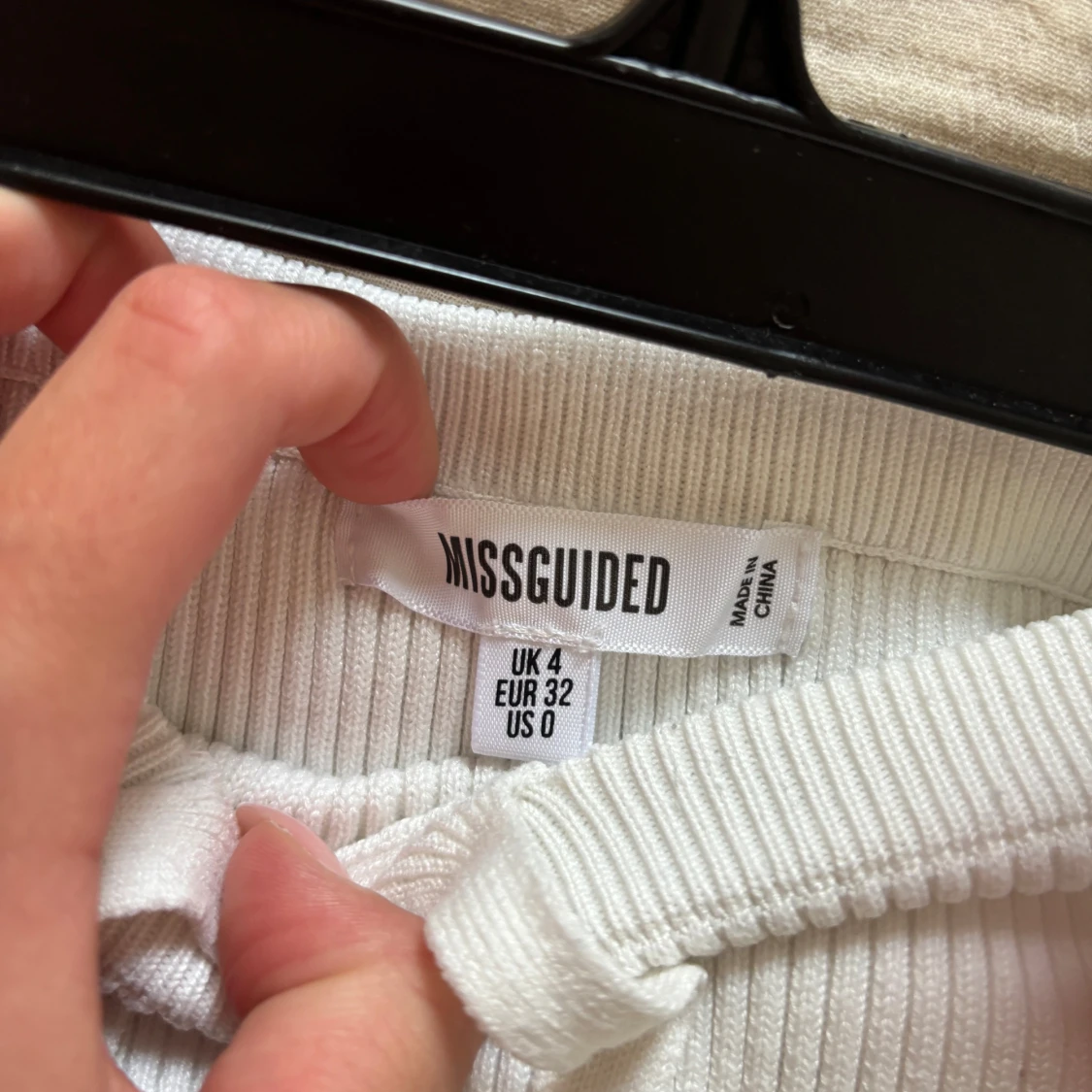 Vit ribbad kjol från Missguided - 1