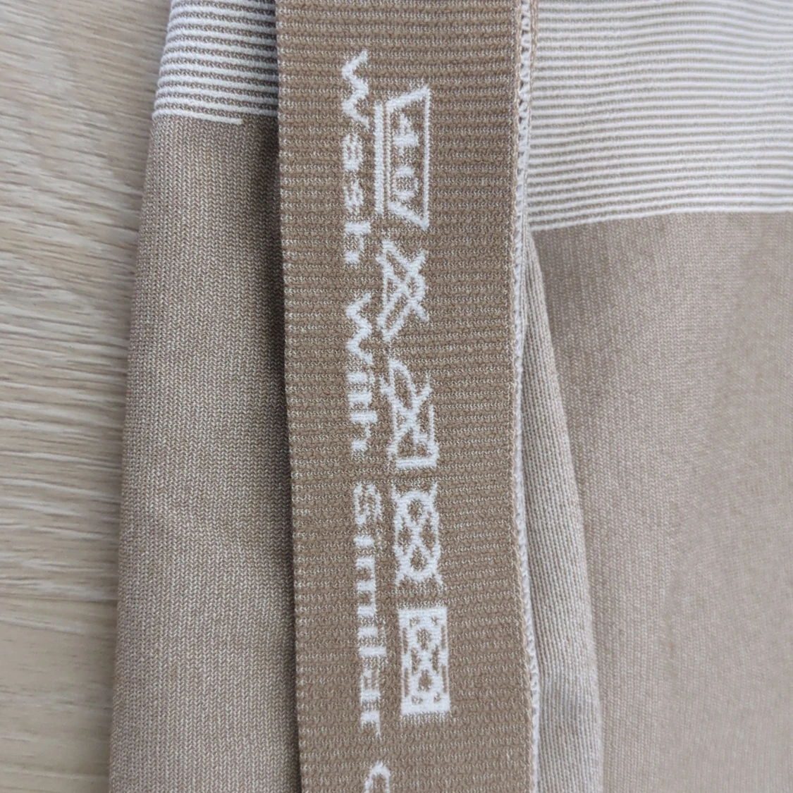 Beige långärmad träningströja Hummel - 2