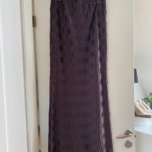 Långkjol - Aldrig använd! 