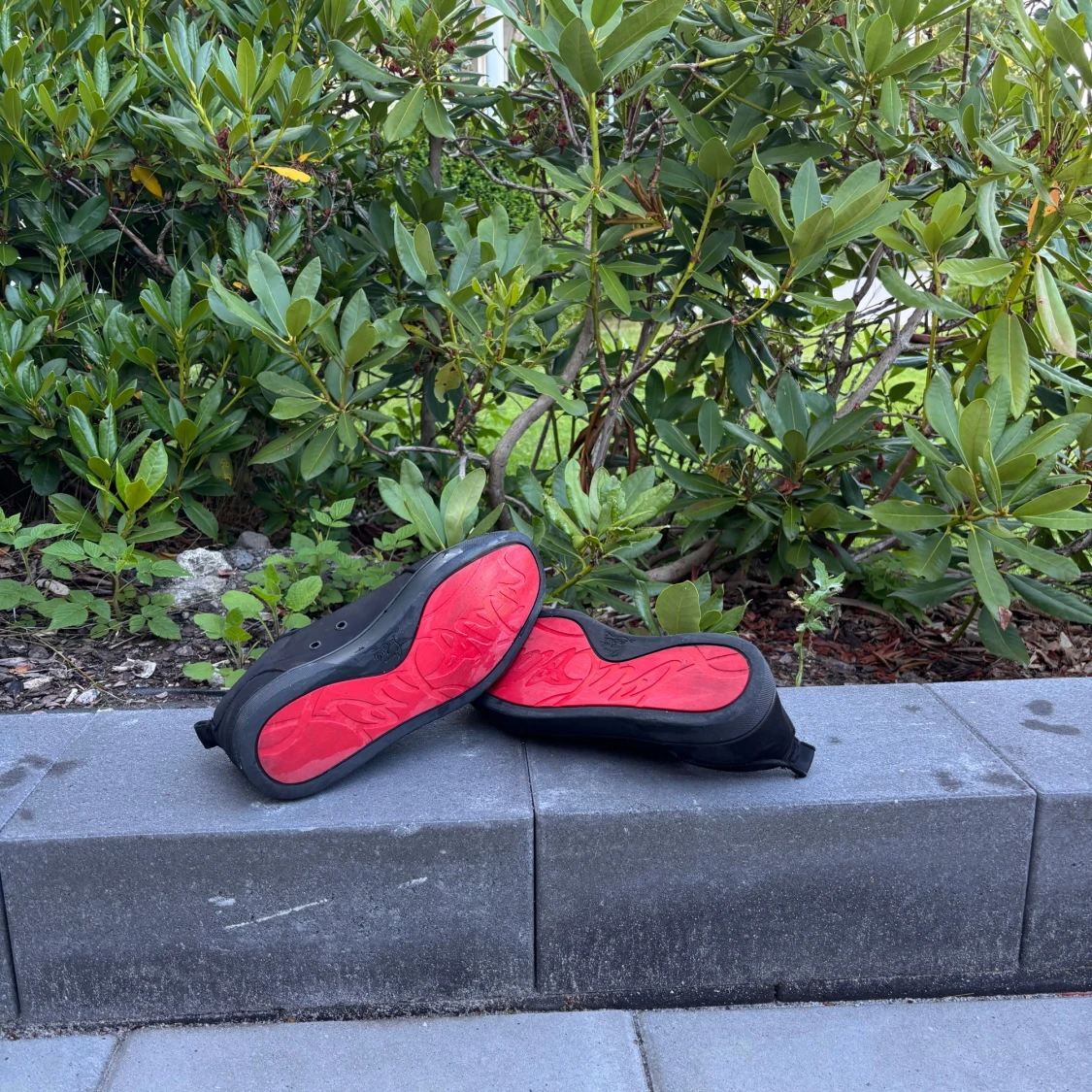 Christian Louboutin svarta sneakers