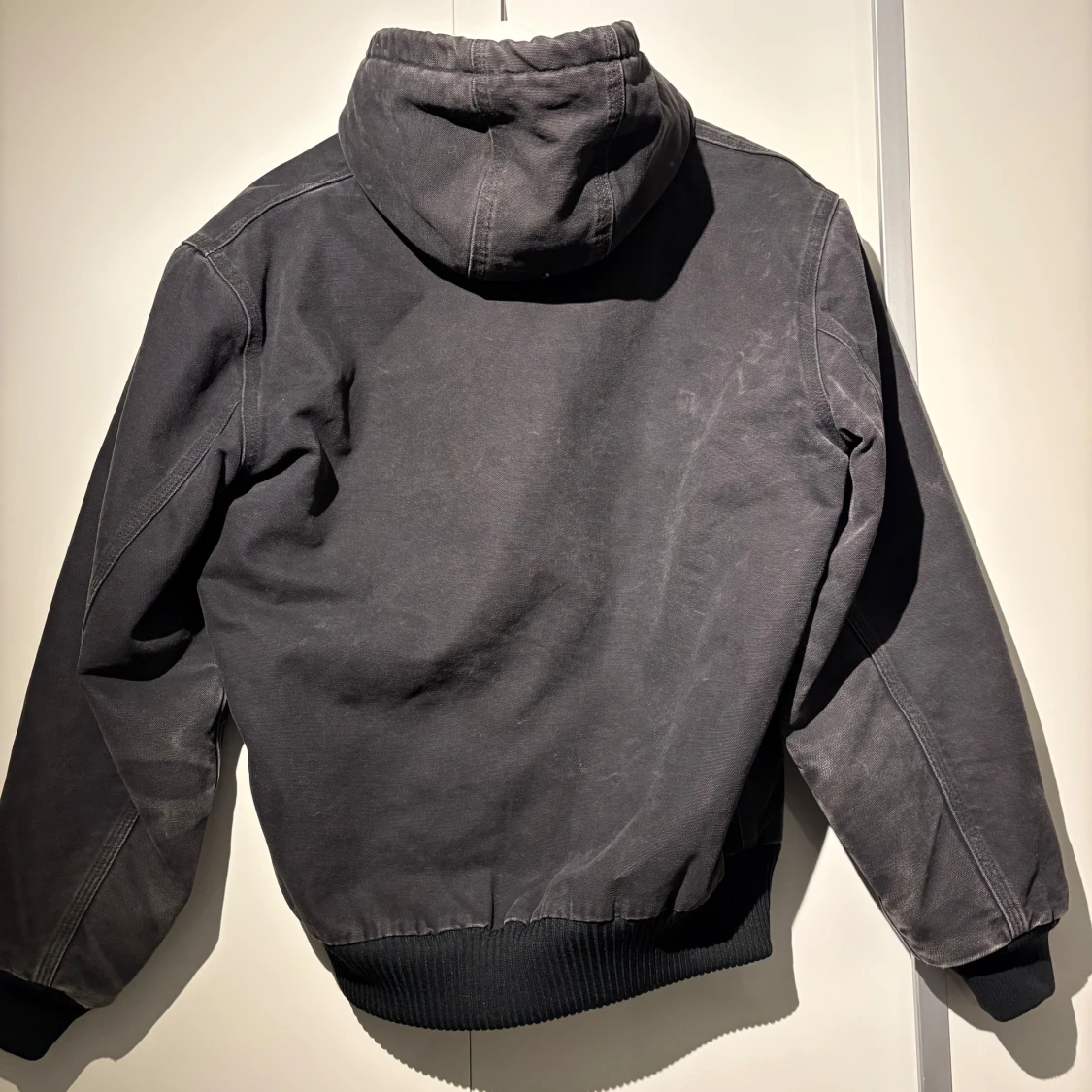 Svart Carhartt workjacket med huva - 2