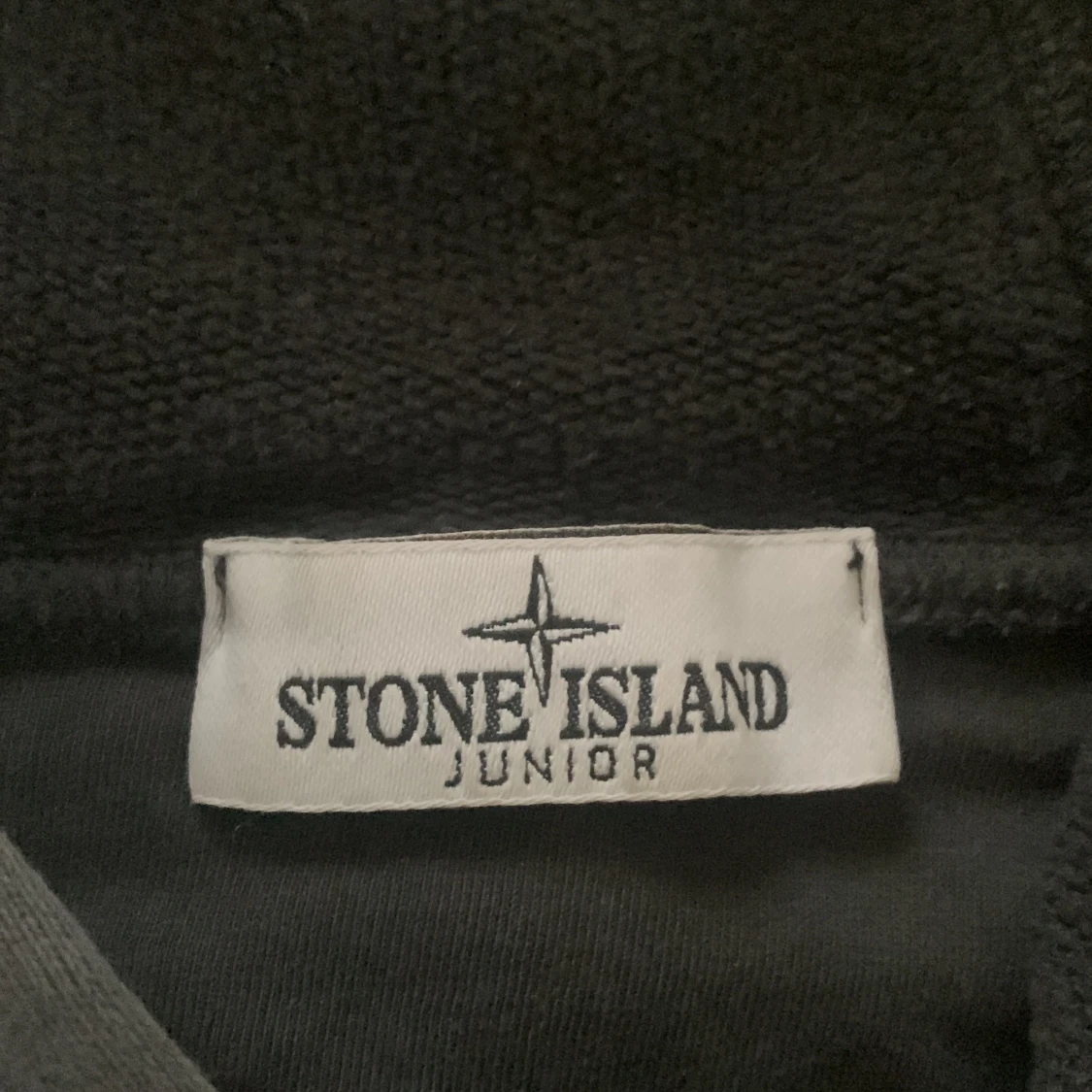 Svart hoodie från Stone Island Junior 170 - 2