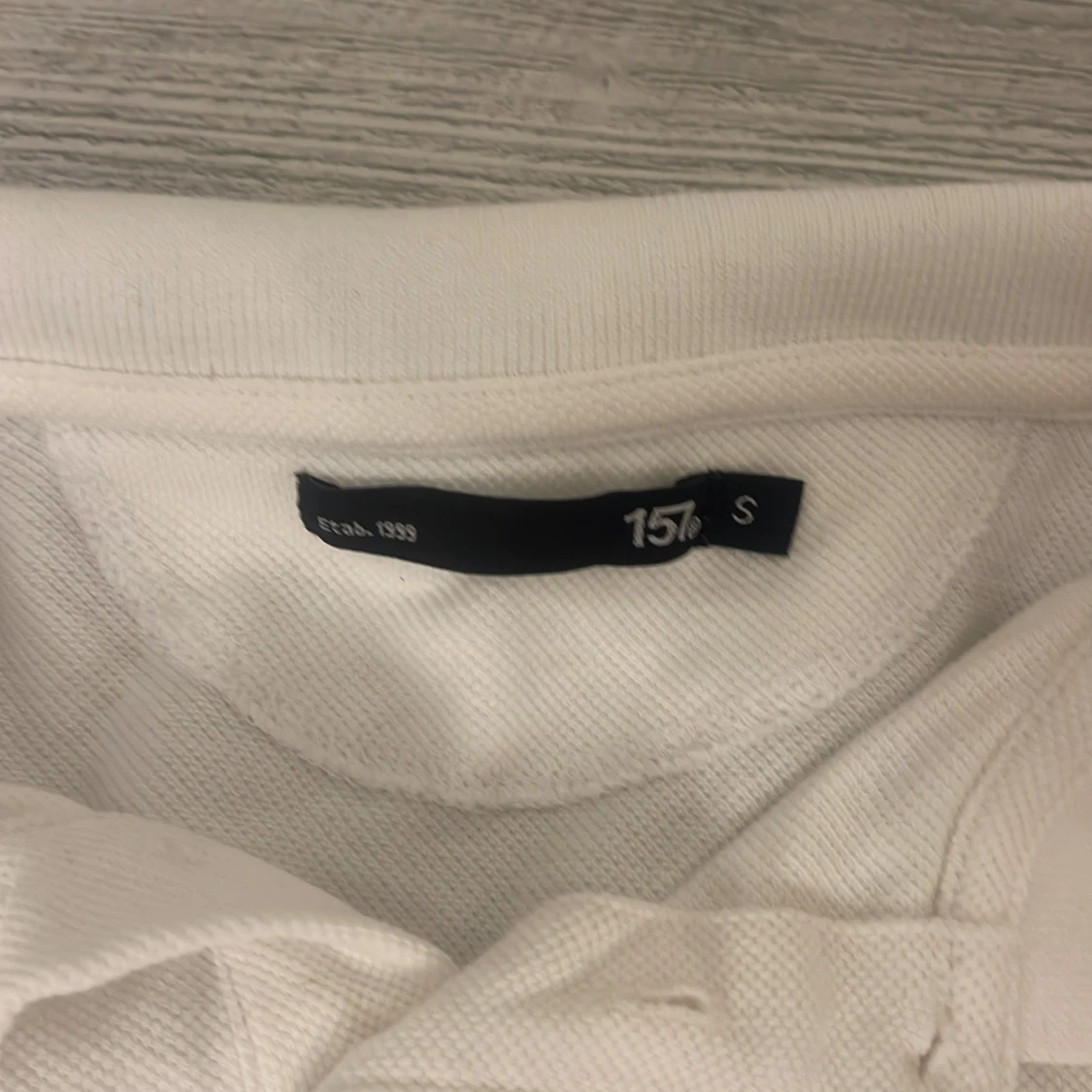 Vit pikétröja från 157, storlek S - 1