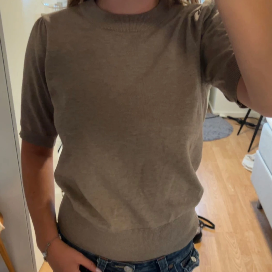 Super fin och skön beige topp från Saint Tropez - 1