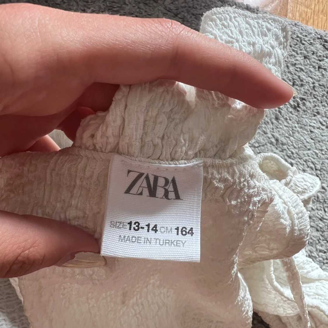 Vit volangtop från Zara - 2