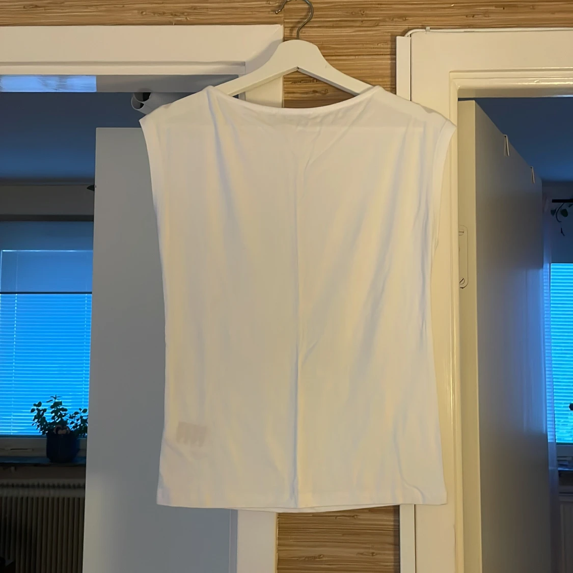 Vit ärmlös topp från 157 - 1