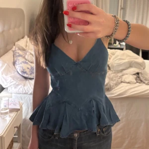 Blå topp - Skitsnygg sommar topp 