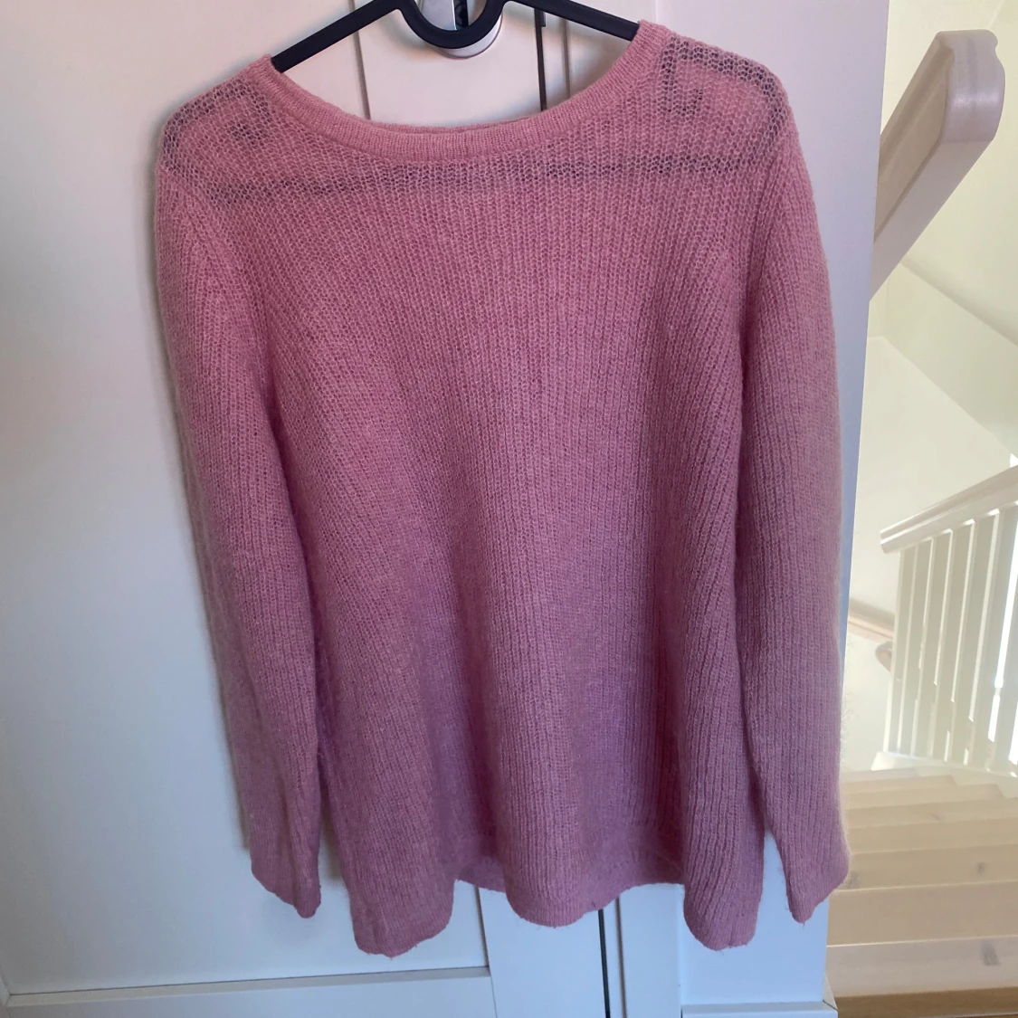 Rosa stickad tröja - 2