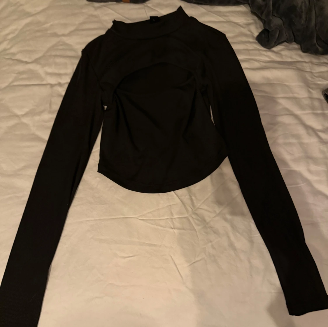 Svart ribbad topp från SHEIN - 1