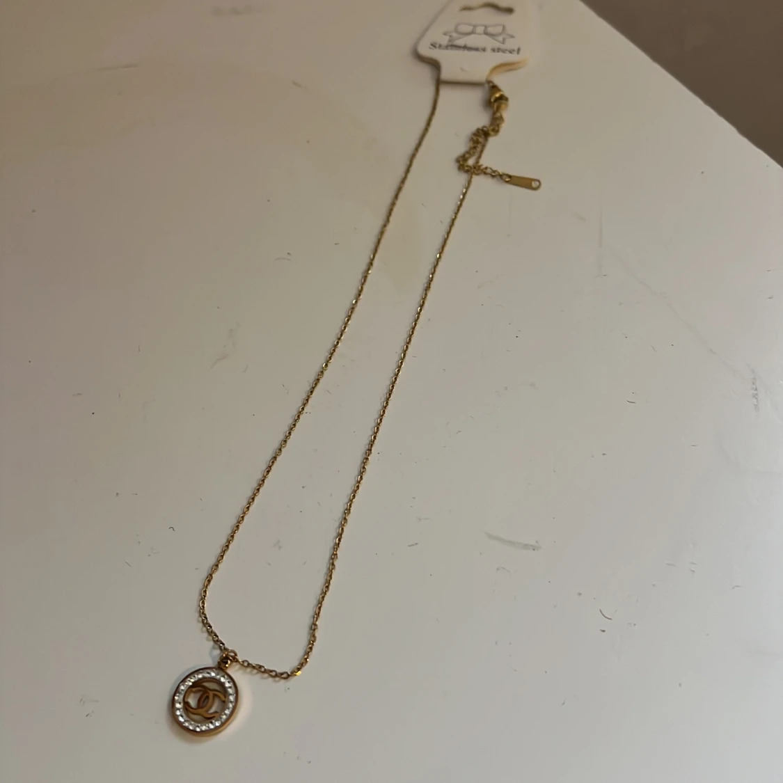 Guldigt halsband  - 3