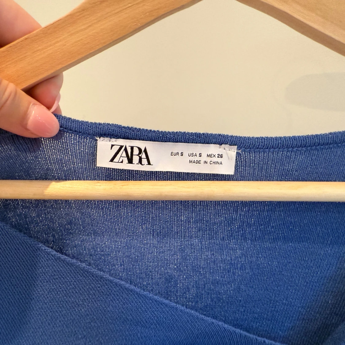 Blå asymmetrisk topp från Zara - 3