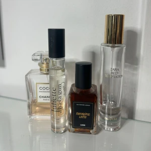 Parfym - Säljer parfymer som jag vill bli av med då dem ej fallit mig i smaken. Coco chanel - 200kr, juliette has a gun - 150kr, lush tumeric latte oanvänd 500kr(limited edition), zara temptation skickar jag med gratis. 