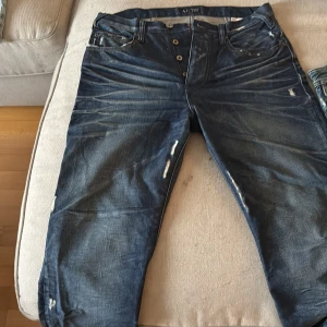 Blå jeans från Armani Jeans - Ny pris 2700 