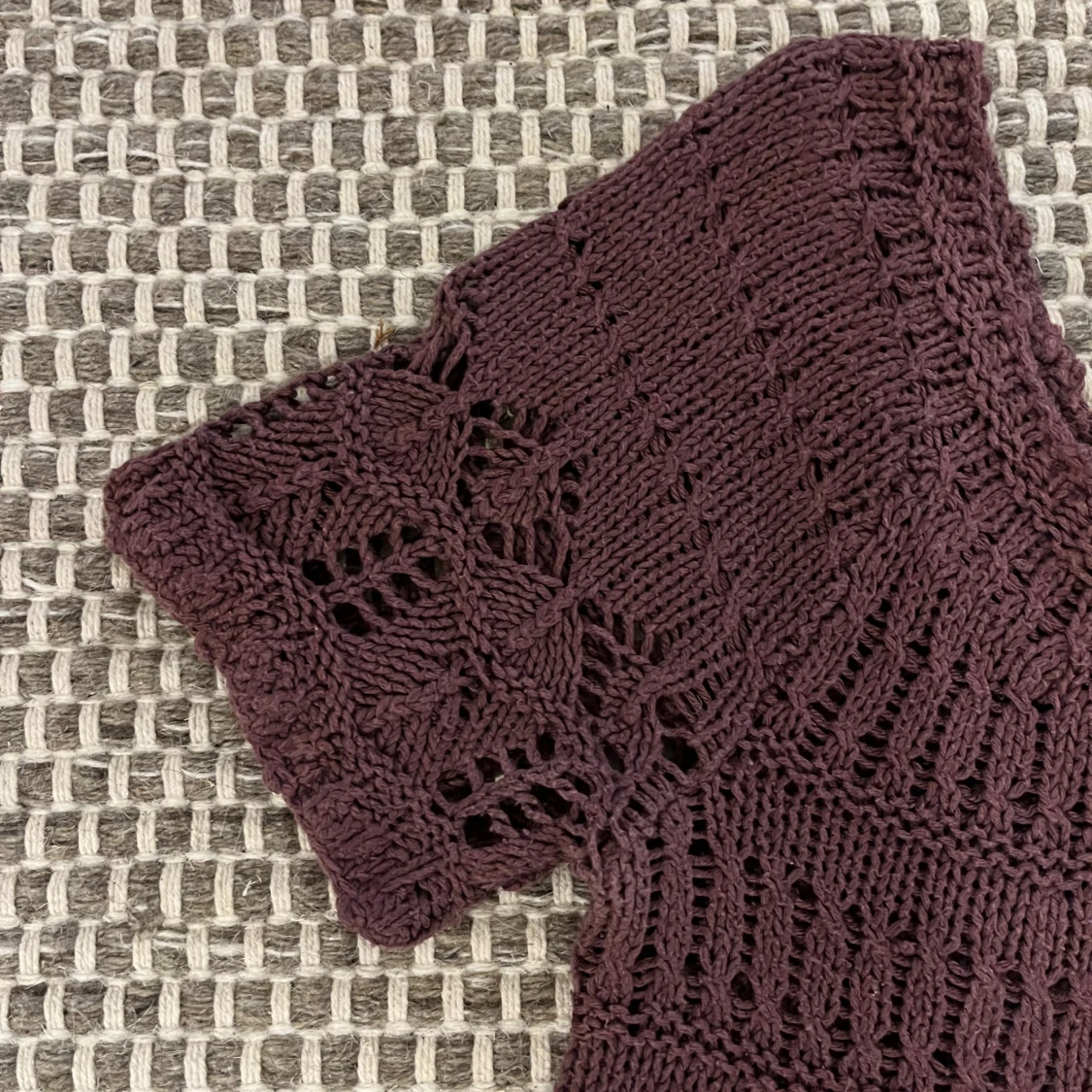 Stickad brun topp från INDISKA - 2