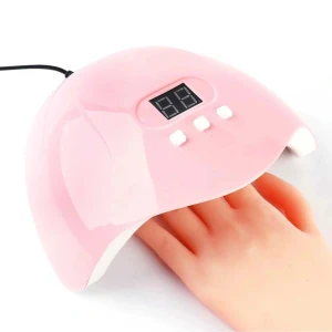 Rosa UV-lampa för naglar - Rosa nagellampa från Amazon. Inga defekter, funkar, säljer pga den inte kommer till användning. Har provat härda nagelgeler i den och det funkade fint☺️