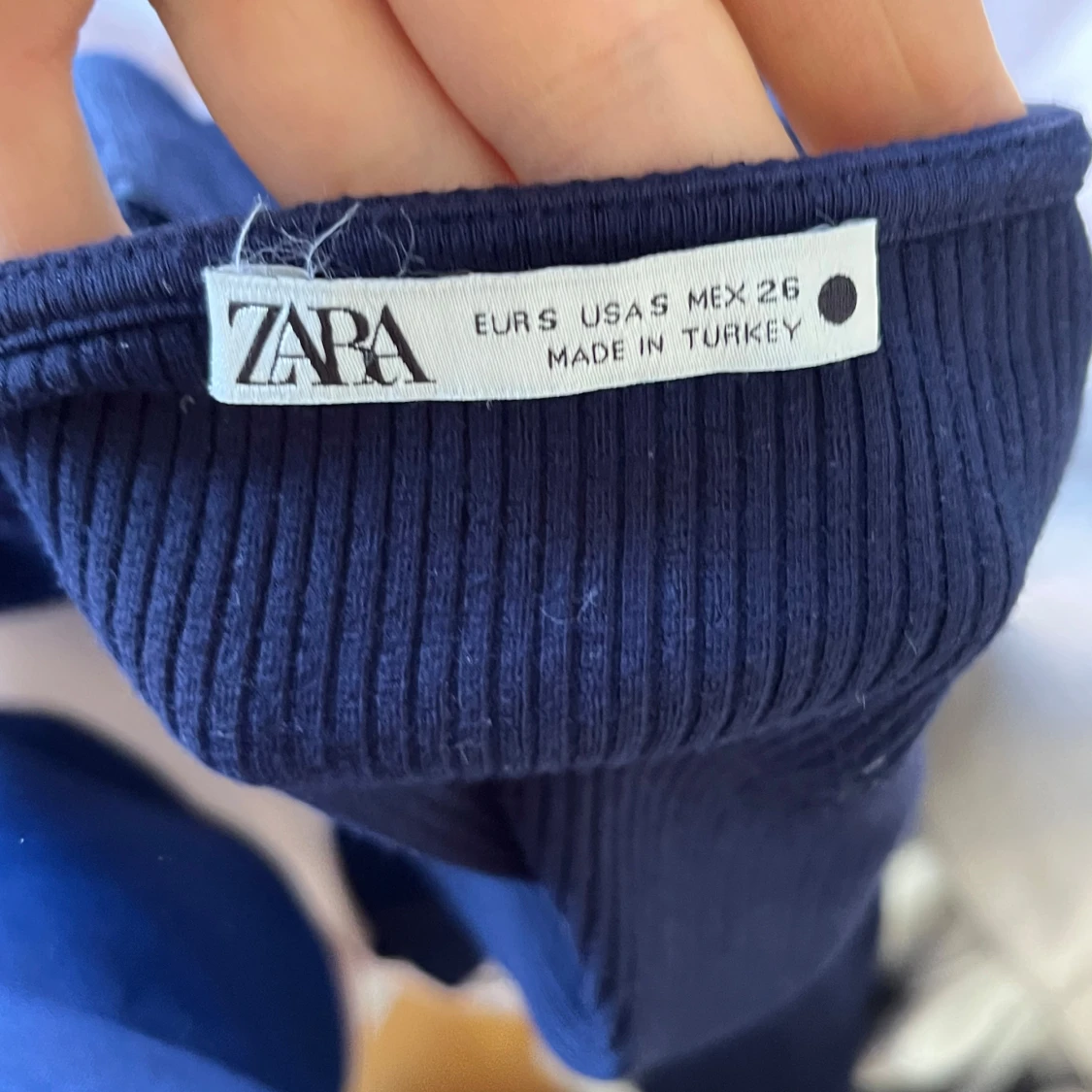 Mörkblå ribbad offshoulder topp Zara - 1