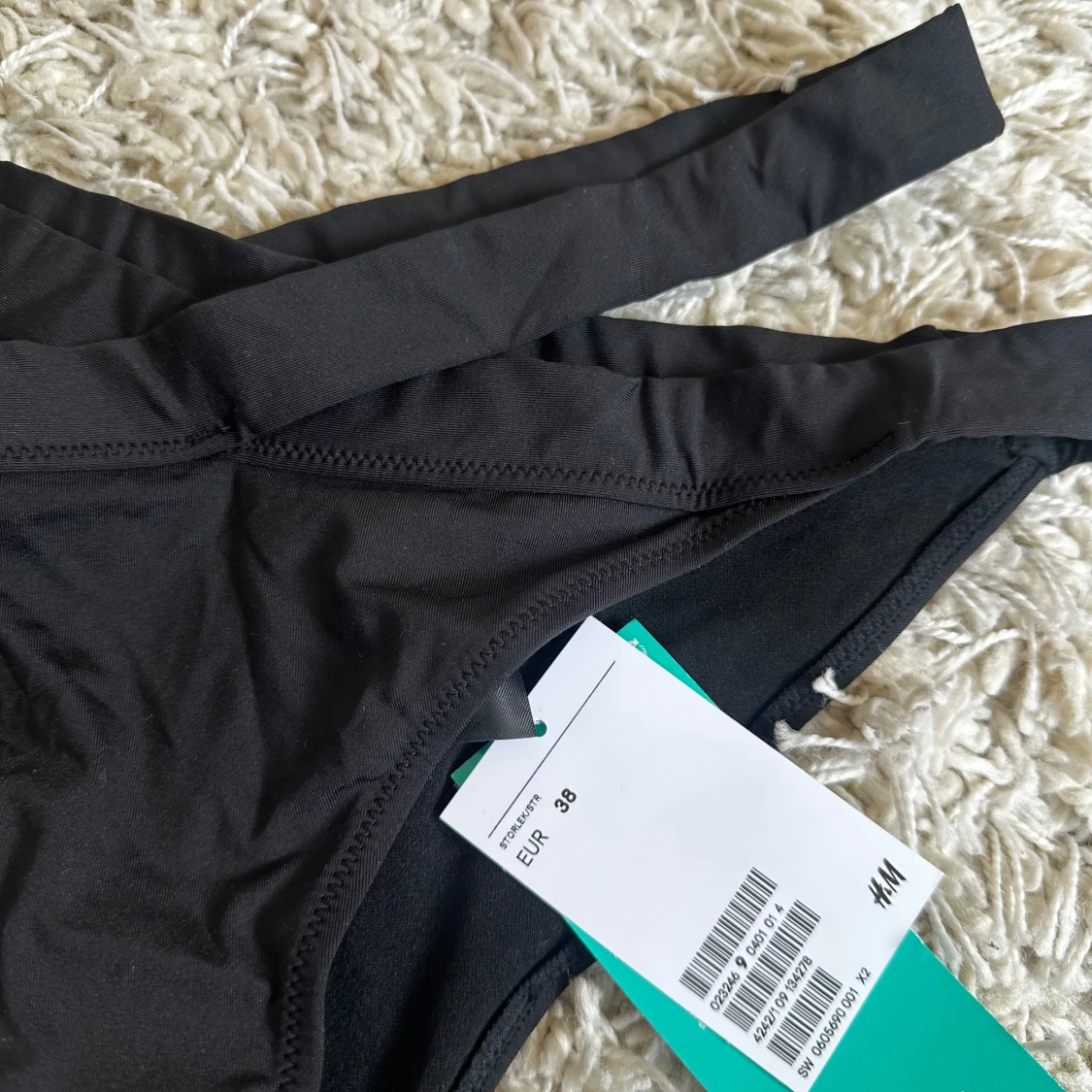 Svarta bikiniunderdelar från H&M - 1