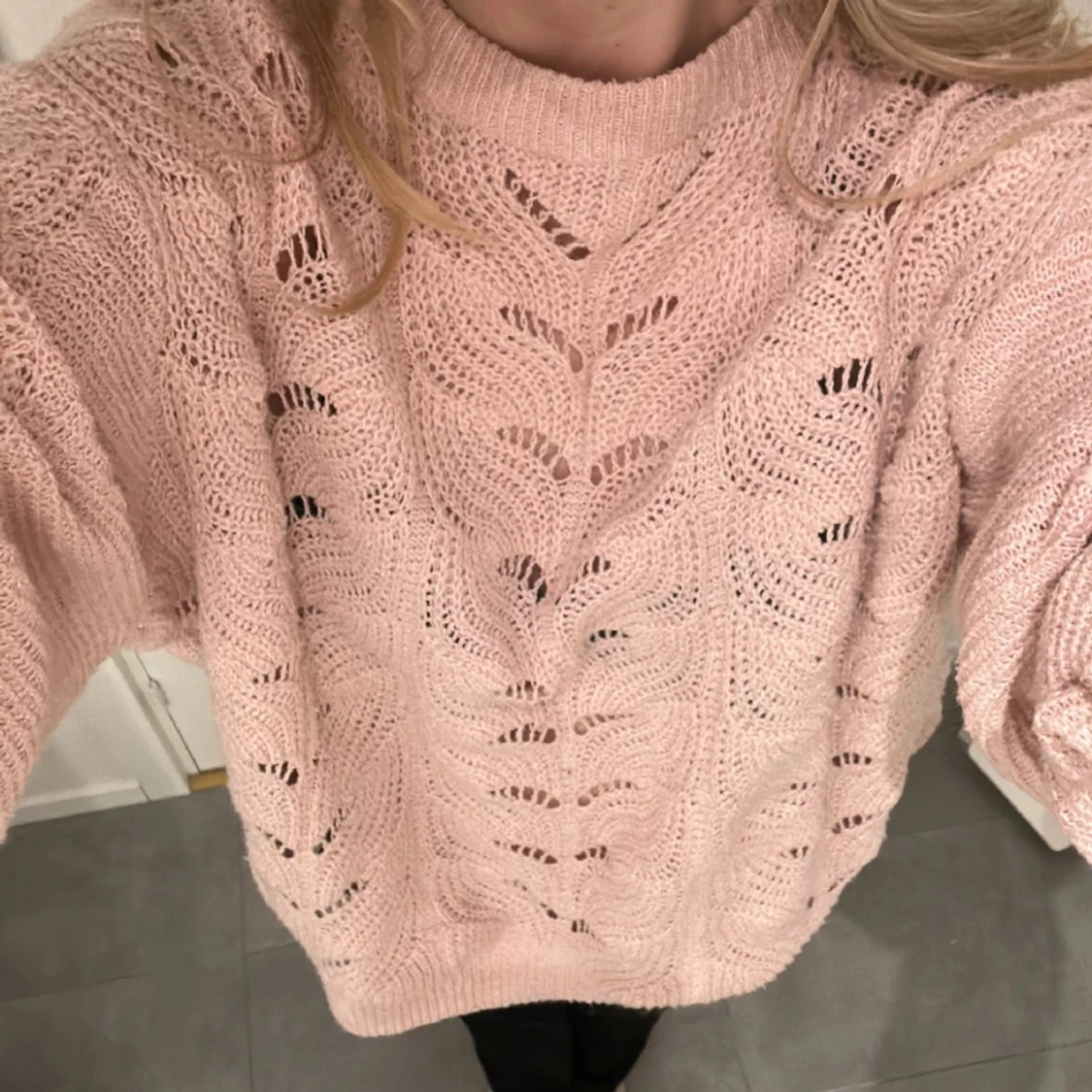 Ljusrosa stickad tröja  - 90