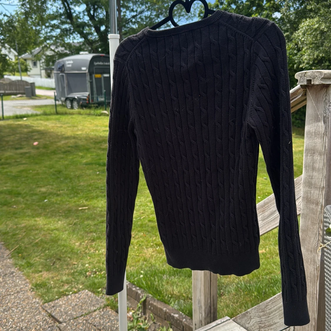 Svart kabelstickad tröja från GANT - 1