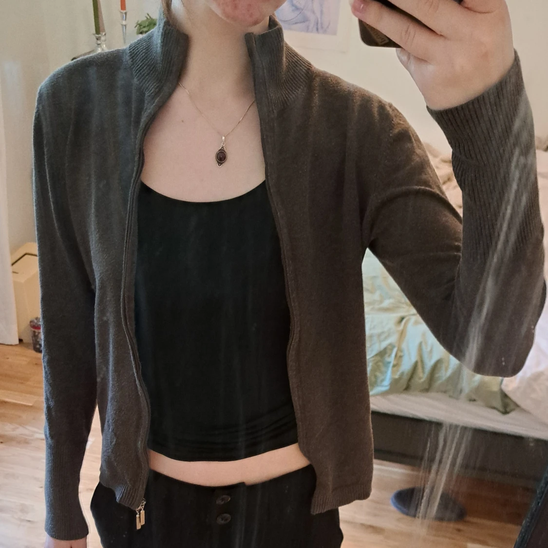 Mörkgrön kofta med dragkedja - 1