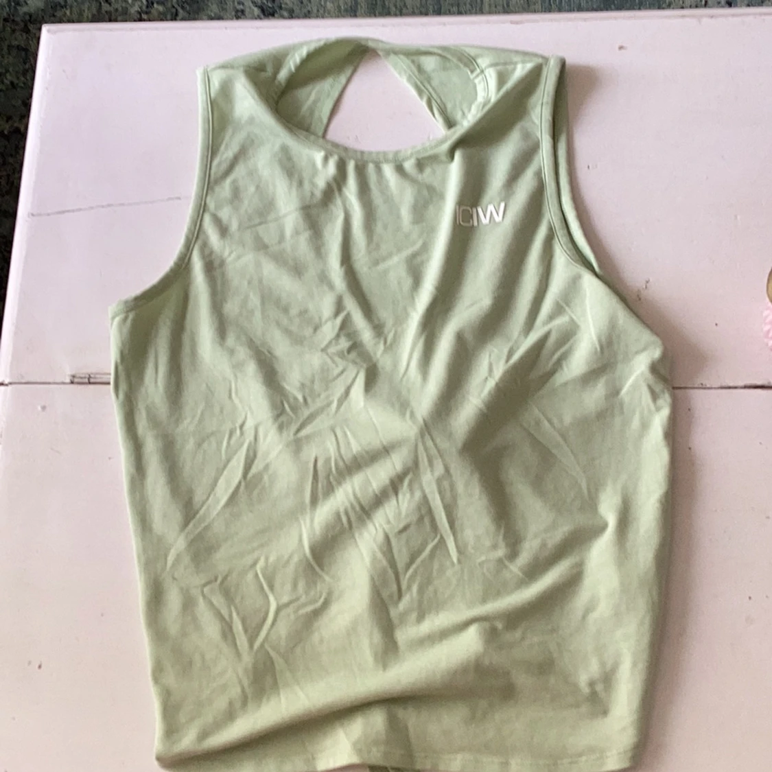 Ljusgrön ärmlös t-shirt från ICANIWILL