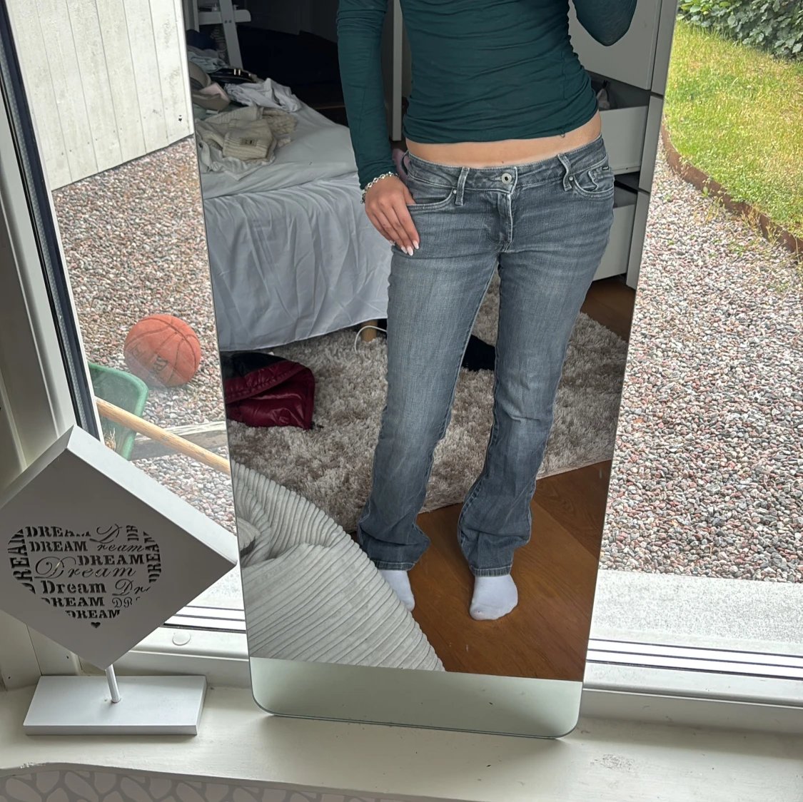 Grå bootcut jeans från pepe - 1