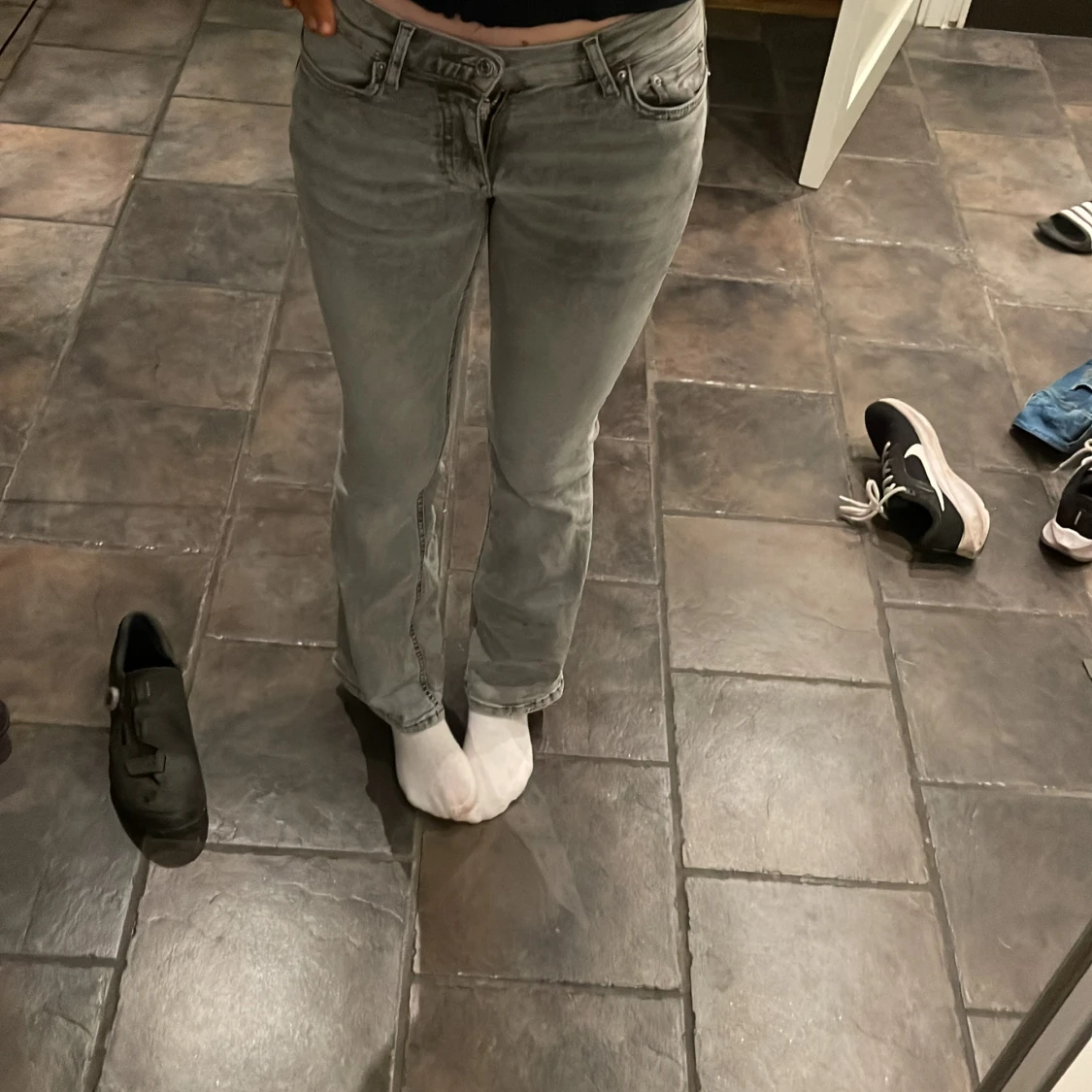 Grå bootcut jeans - 1