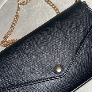 Dondonna väska - Söt axelväska från Dondonna, som ny❣️