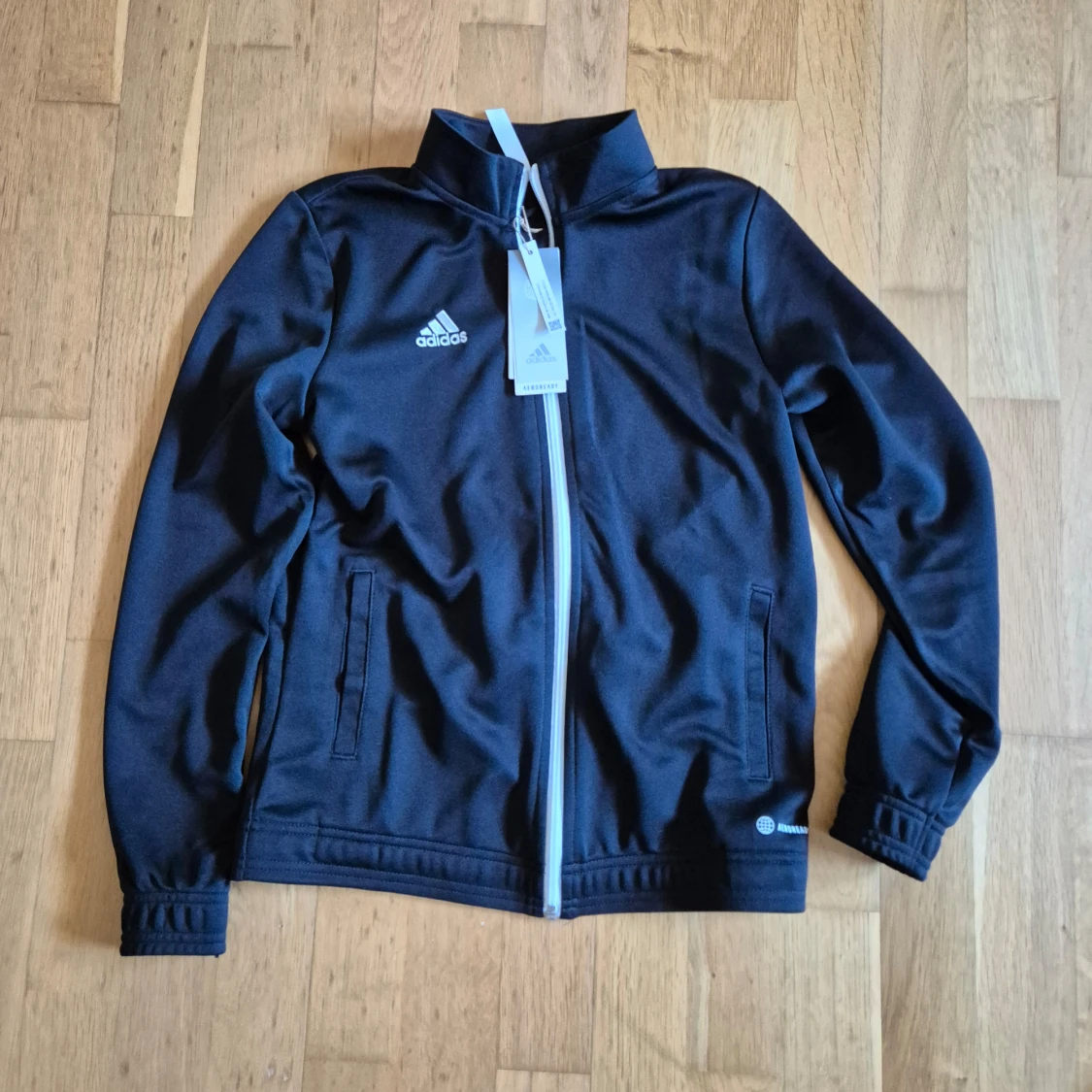 Svart tracktop från Adidas