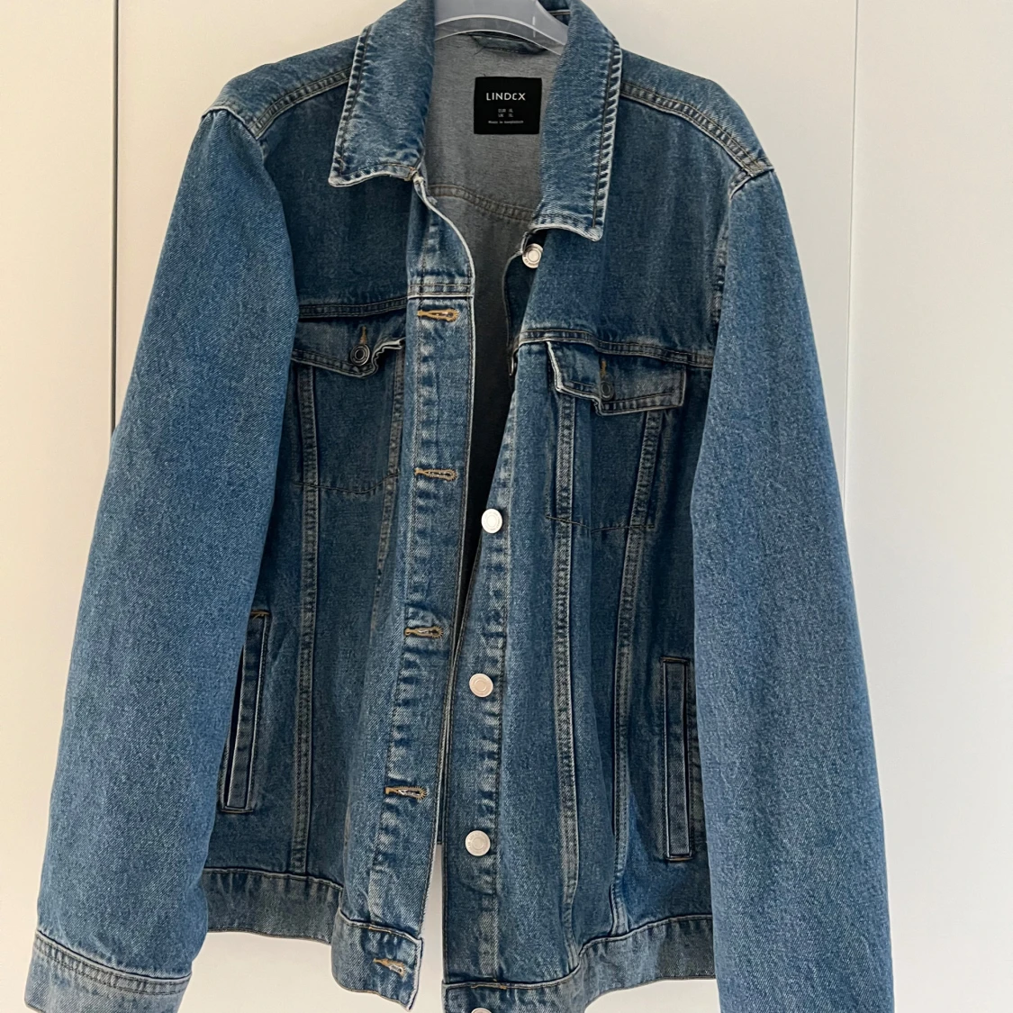 Blå jeansjacka från Lindex - 1