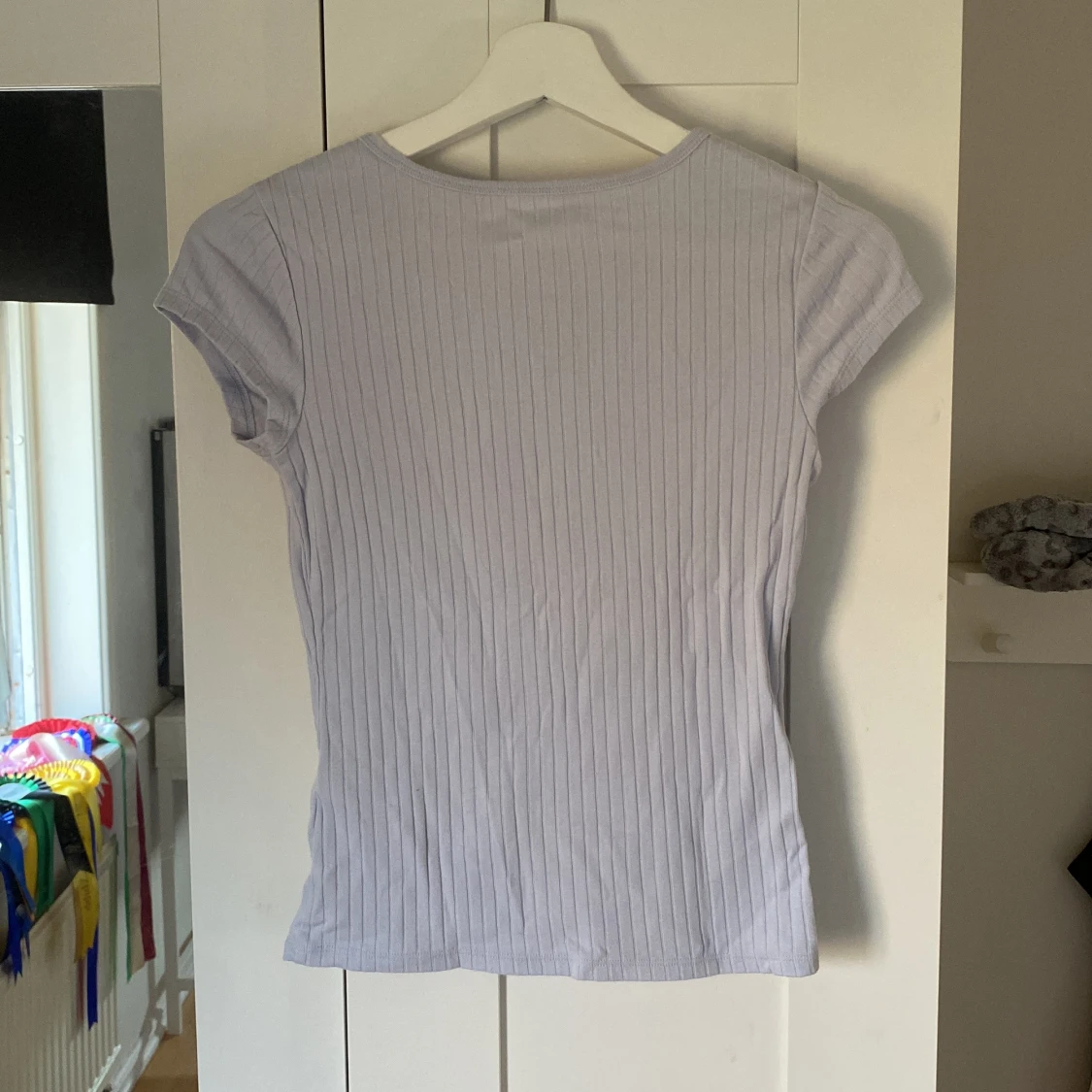 Jättesöt topp med knappar - 1