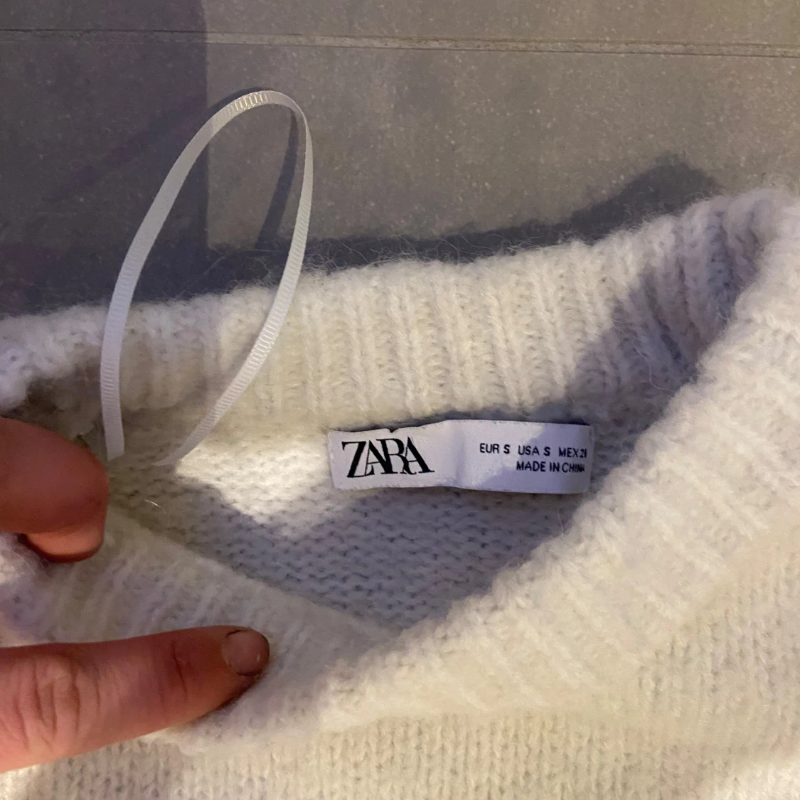 Vit stickad tröja från Zara - 1