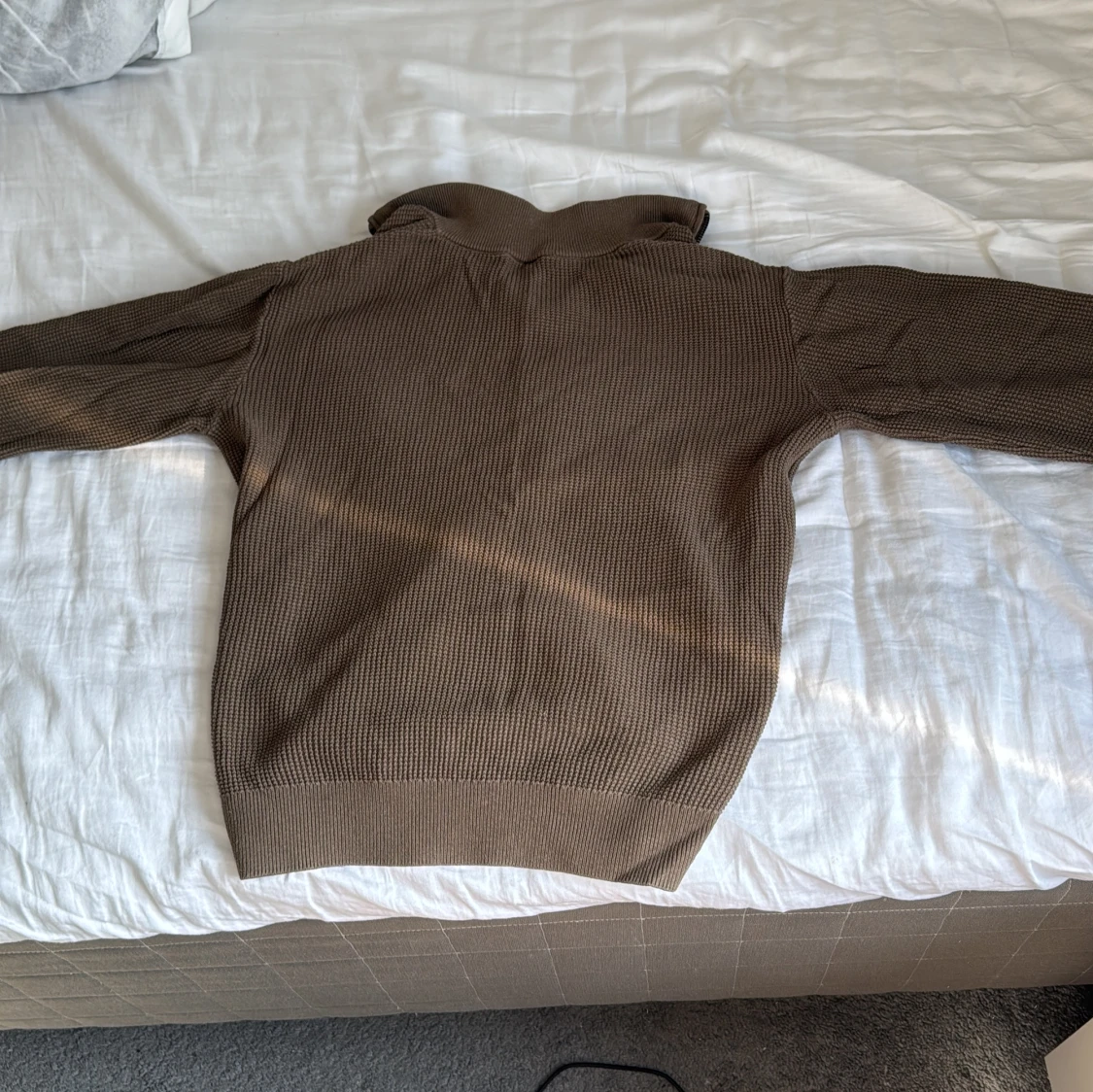 Brun stickad tröja från LMTD - 1