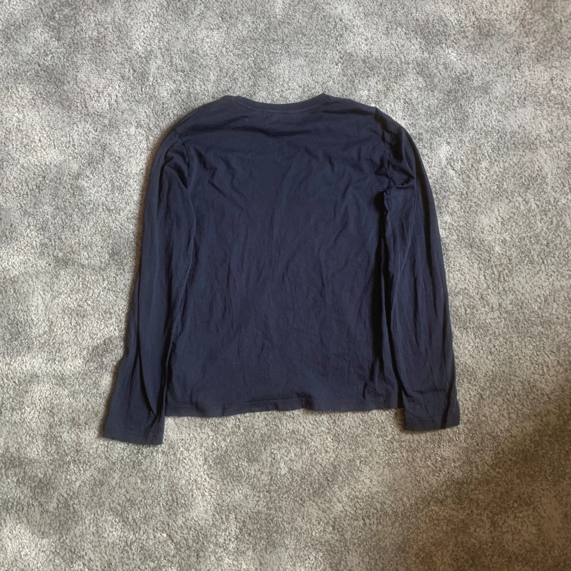 Mörkblå långärmad tröja från GANT - 1