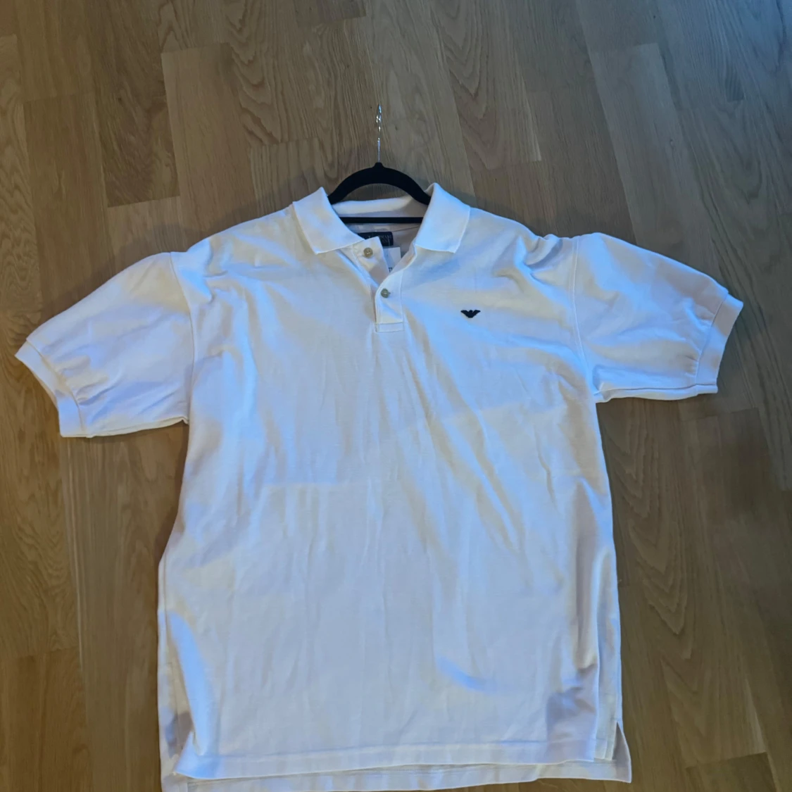 Vit kortärmad pikétröja från Armani - 3