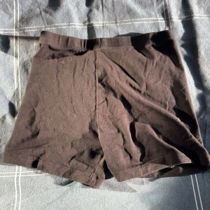 Shorts  - Shorts perfekt till under kjol eller klänning 