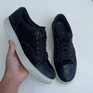 Lanvin - Säljer dessa sjuukt feta lanvins! | size uk6 motsvarar 40/41! Skick 8,5/10 jättebra skick | hör av dig vid minsta fundering 🤩