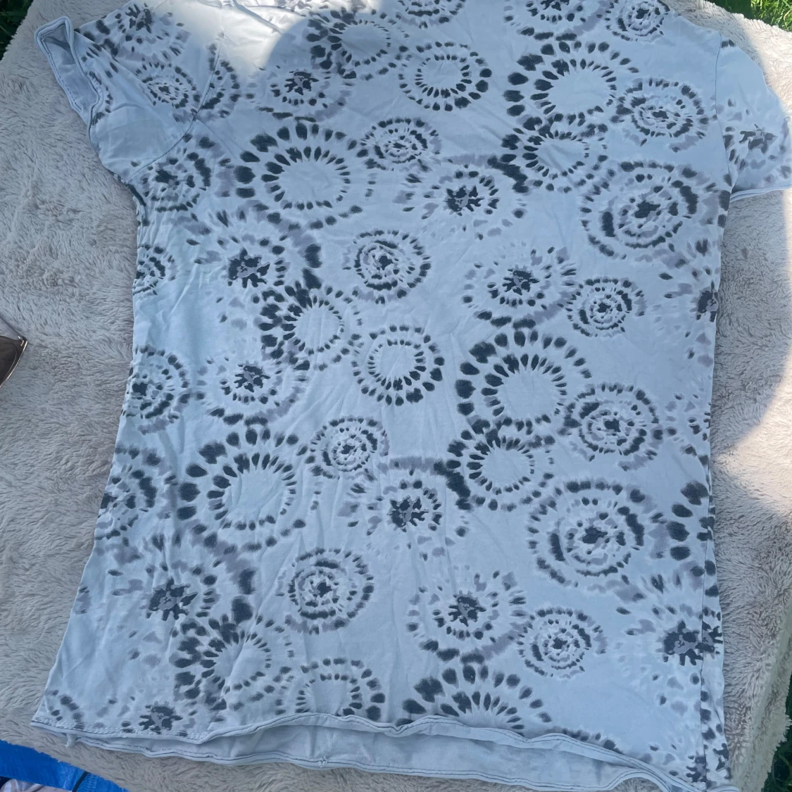 Tie-dye t-shirt i grått och vitt XL - 3