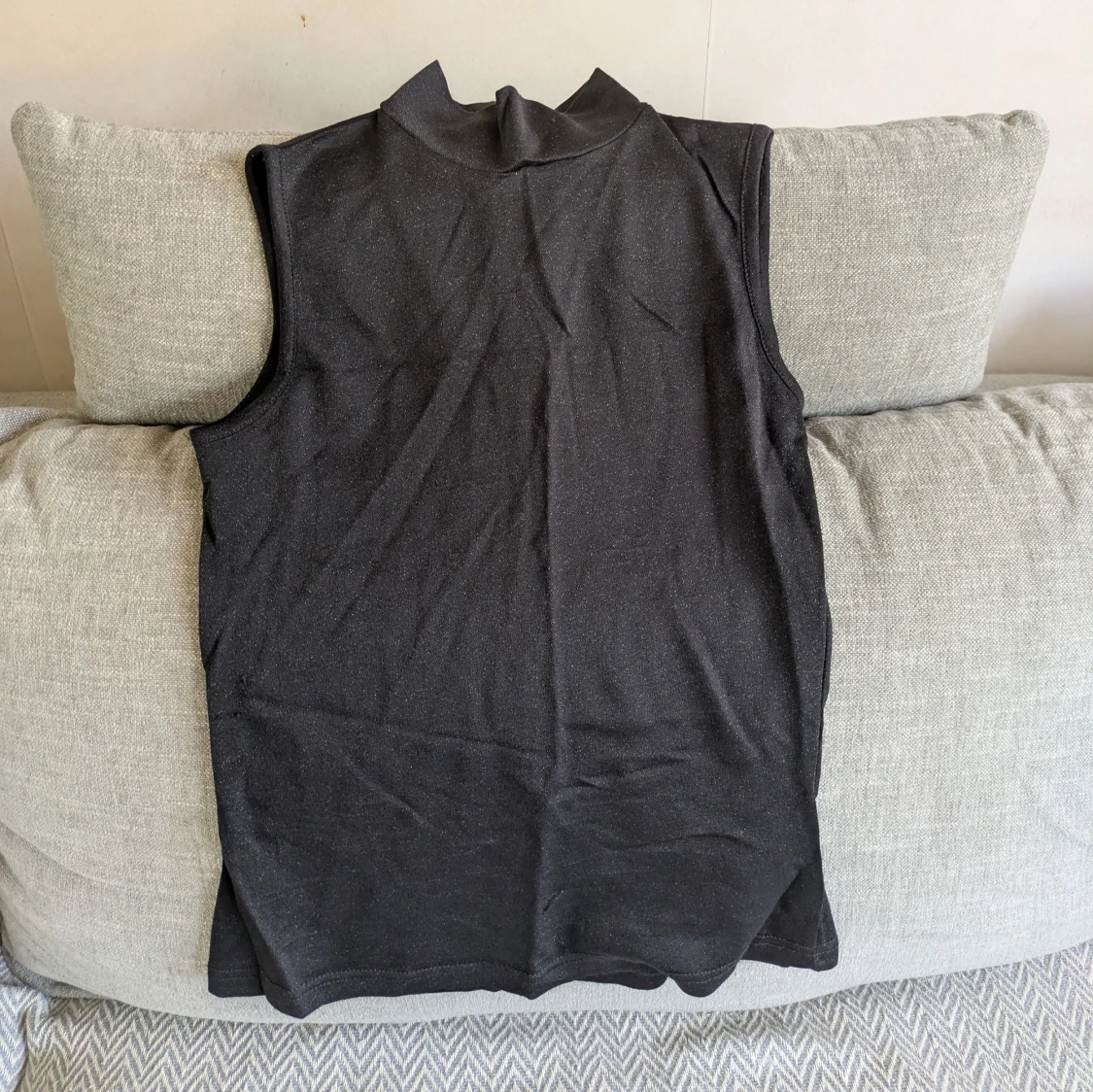 Svart polotopp från Peppercorn 