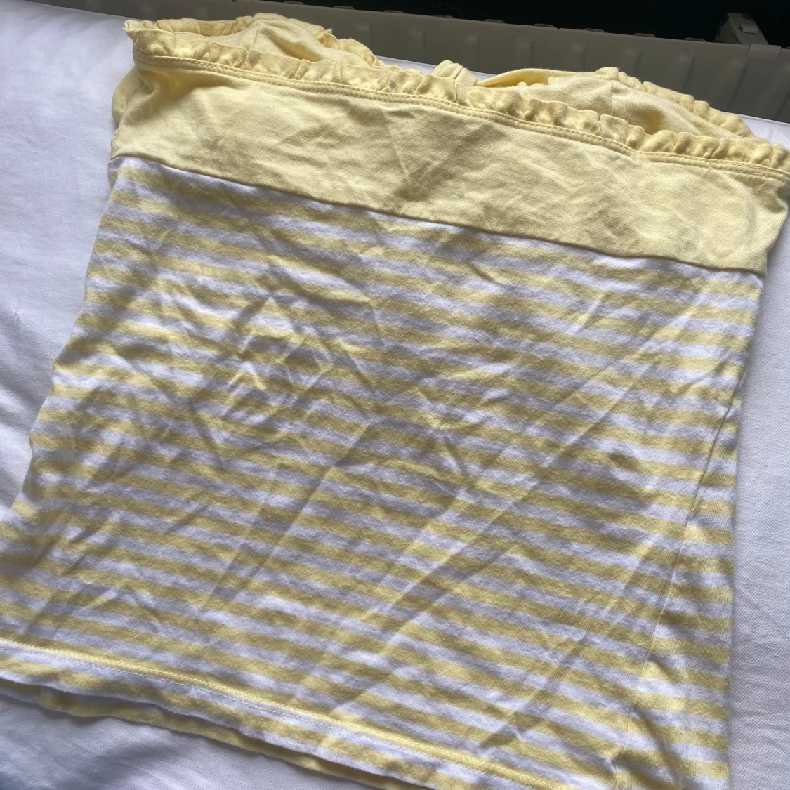 Gul- och vitrandig bandeau tubtopp - 1