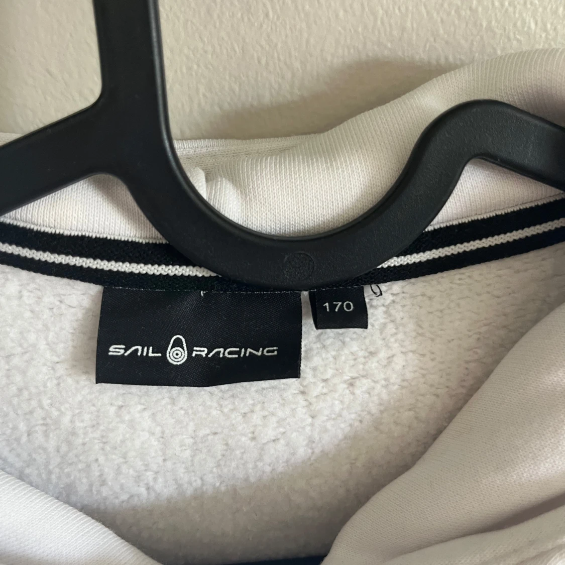 Vit hoodiejacka från Sail Racing - 4