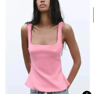 Topp Zara  - Helt oanvänd!! Även helt slutsåld 