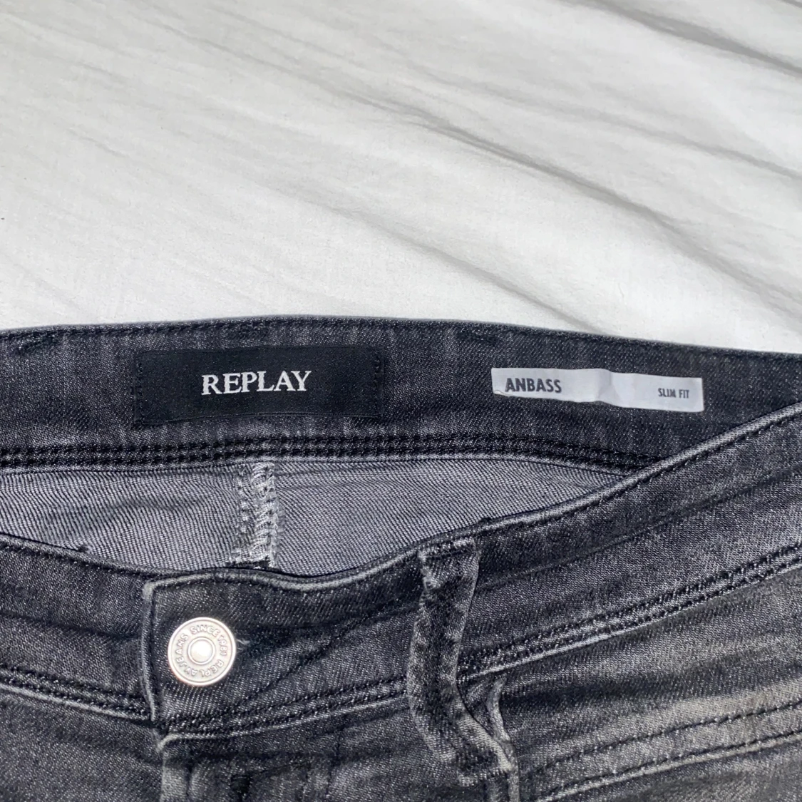 Replay Anbass svarta jeans